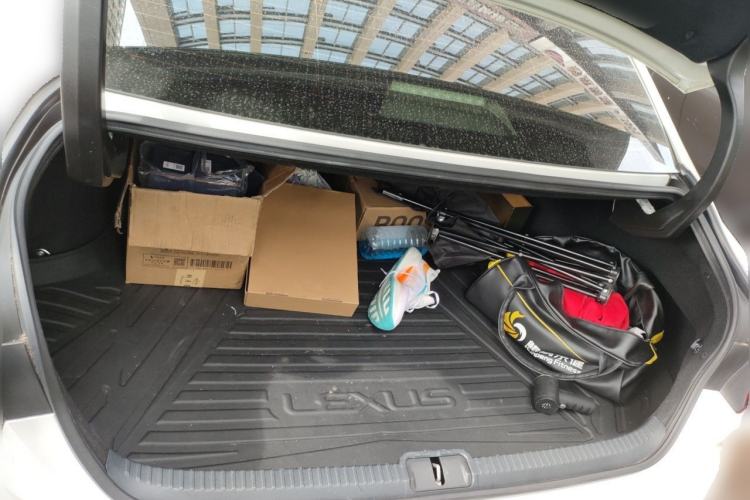 Used Lexus ES 2022 300h Excellence Edition Trunk