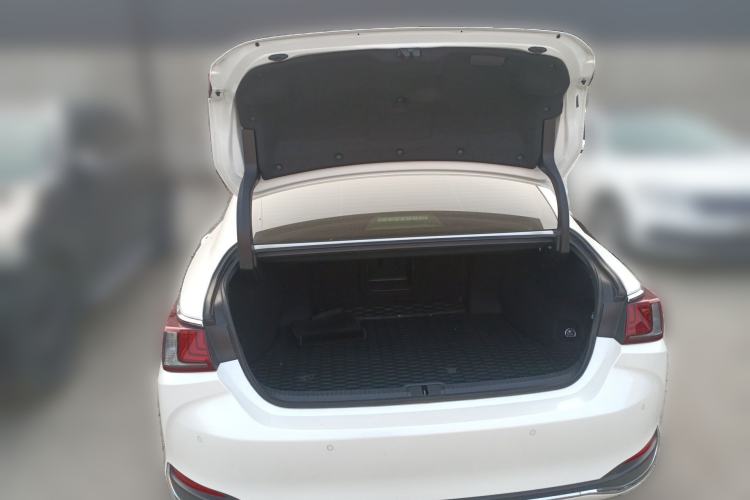Used Lexus ES 2022 300h Excellence Edition Trunk