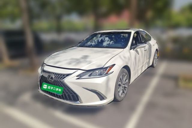 Used Lexus ES 2022 300h Excellence Edition