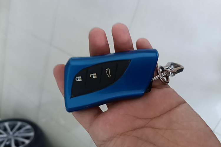 Used Lexus ES 2022 260 Excellence Edition Vehicle Key