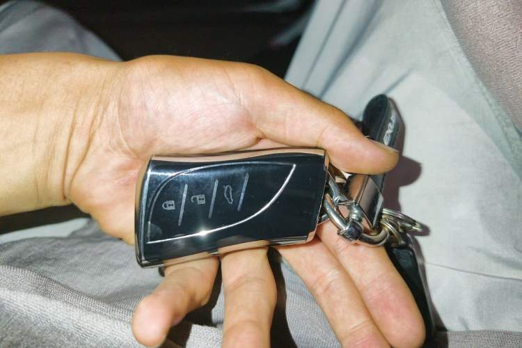 Used Lexus ES 2022 200 Excellence Edition Vehicle Key