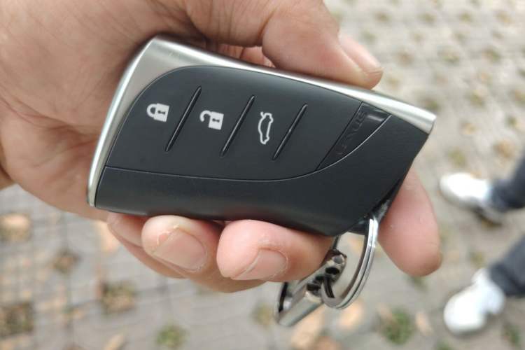 Used Lexus ES 2022 200 Excellence Edition Vehicle Key