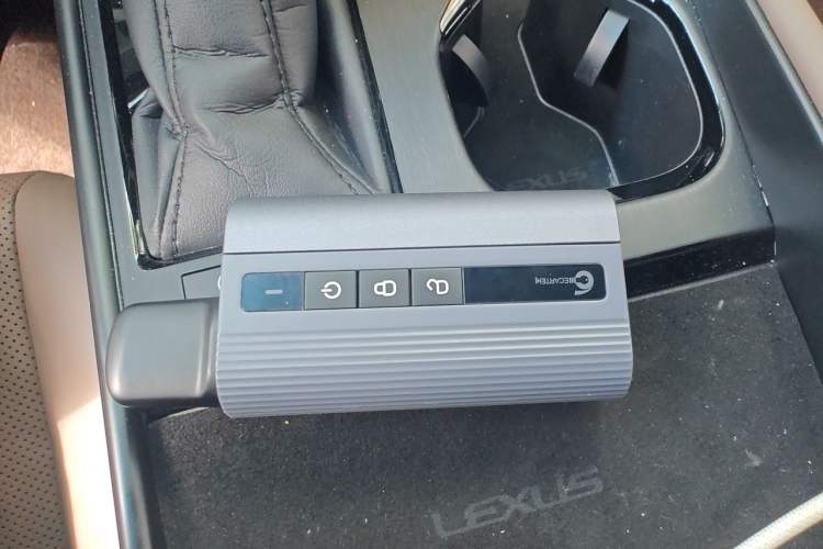 Used Lexus ES 2022 300h Excellence Edition Vehicle Key