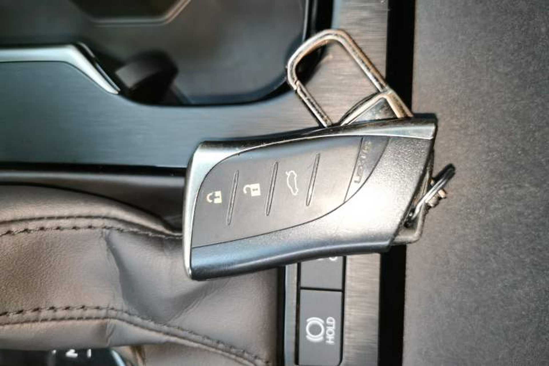 Used Lexus ES 2022 200 Excellence Edition Vehicle Key