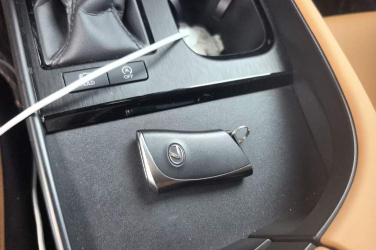 Used Lexus ES 2022 200 Excellence Edition Vehicle Key