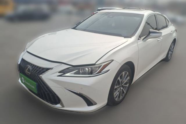 Used Lexus ES 2022 300h Excellence Edition