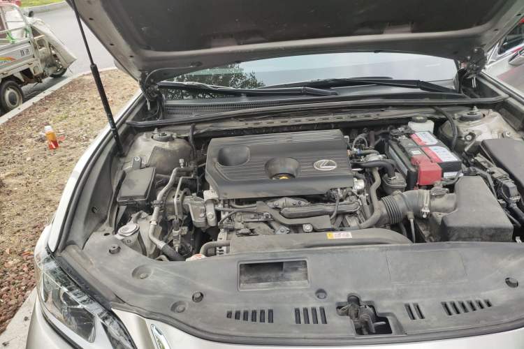 Used Lexus ES 2022 200 Excellence Edition Engine Bay Right
