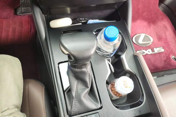 Used Lexus ES 2022 200 Excellence Edition Gear Lever