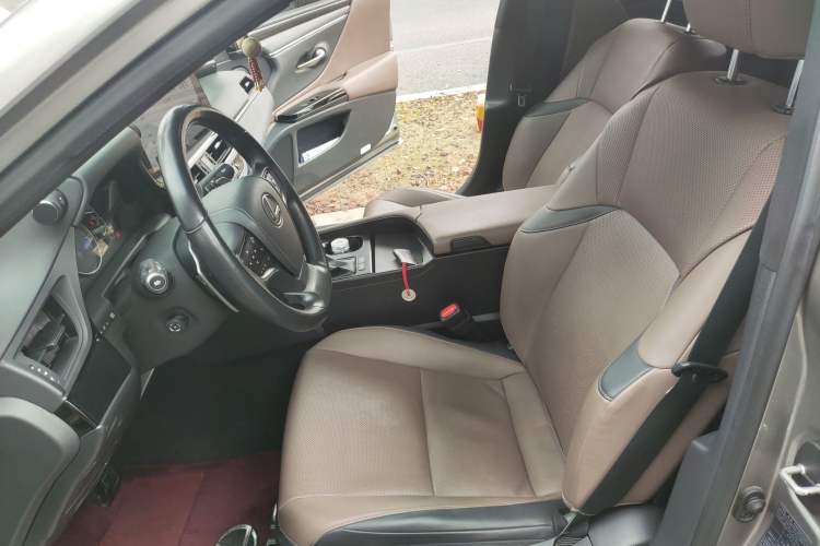 Used Lexus ES 2022 200 Excellence Edition Left Front Seat