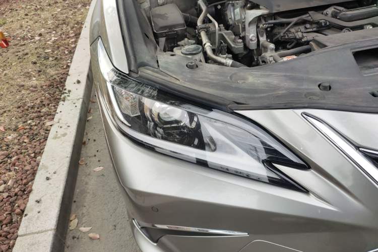 Used Lexus ES 2022 200 Excellence Edition Right Front Headlight