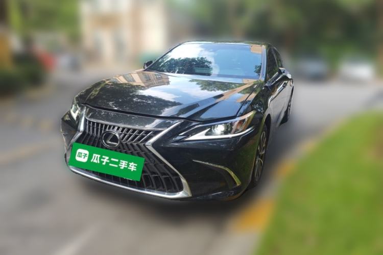 Lexus ES 2023 200 Excellence Edition