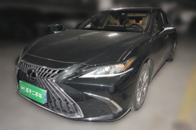 Used Lexus ES 2023 200 Excellence Edition