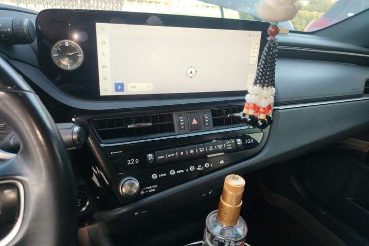 Used Lexus ES 2023 200 Excellence Edition Audio And AC Panel