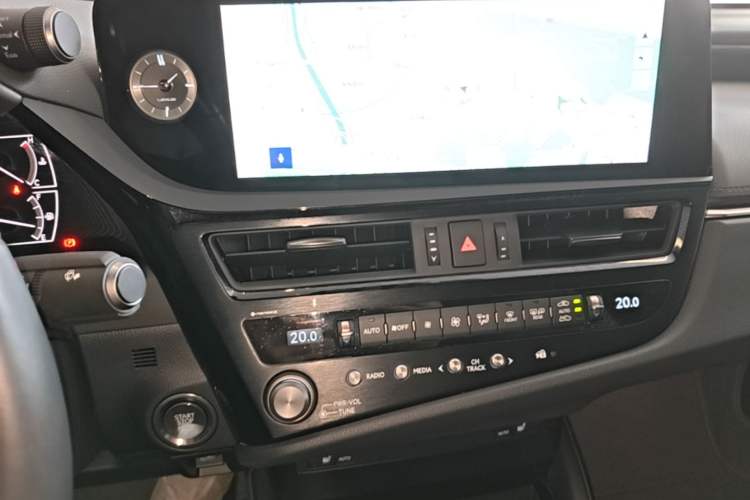 Used Lexus ES 2023 200 Excellence Edition Audio And AC Panel