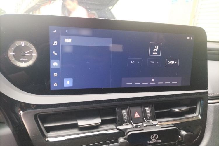 Used Lexus ES 2023 200 Excellence Edition Audio And AC Panel
