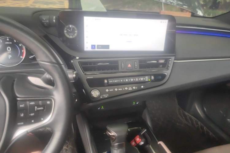 Used Lexus ES 2023 200 Excellence Edition Audio And AC Panel