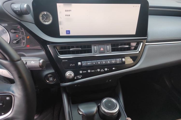 Used Lexus ES 2023 200 Excellence Edition Audio And AC Panel