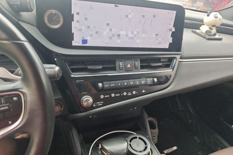 Used Lexus ES 2023 200 Excellence Edition Audio And AC Panel