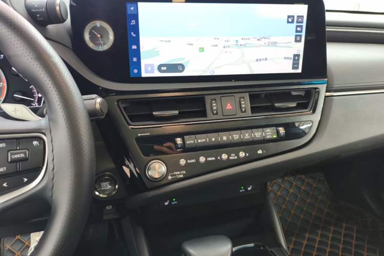 Used Lexus ES 2023 200 Excellence Edition Audio And AC Panel