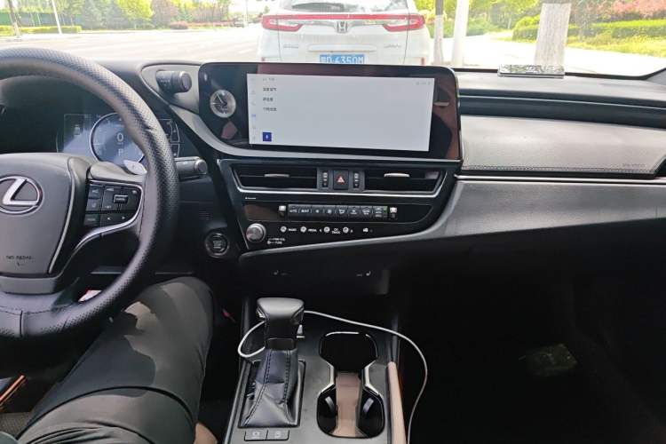 Used Lexus ES 2023 200 Excellence Edition Audio And AC Panel