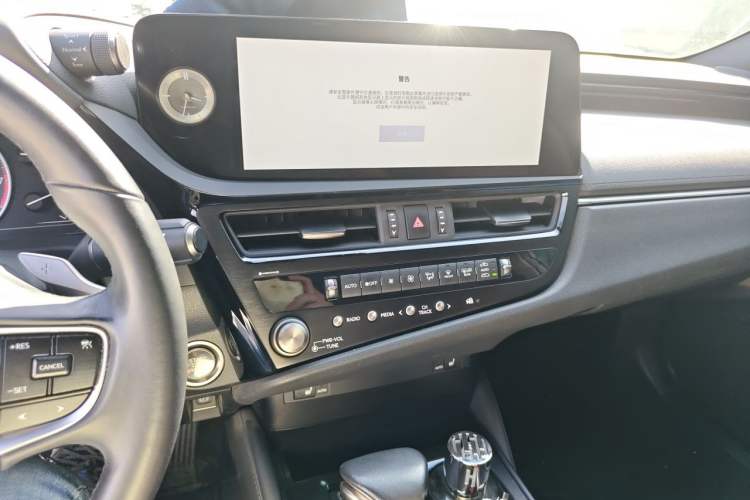 Used Lexus ES 2023 260 Excellence Edition Audio And AC Panel