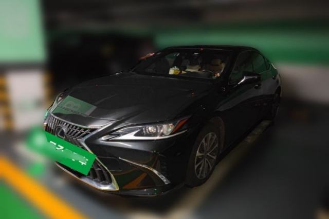 Used Lexus ES 2023 200 Excellence Edition