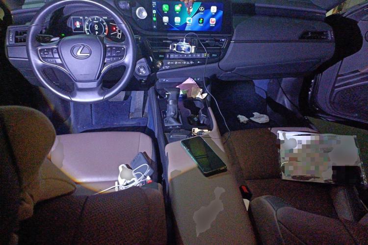 Used Lexus ES 2023 200 Excellence Edition Center Console