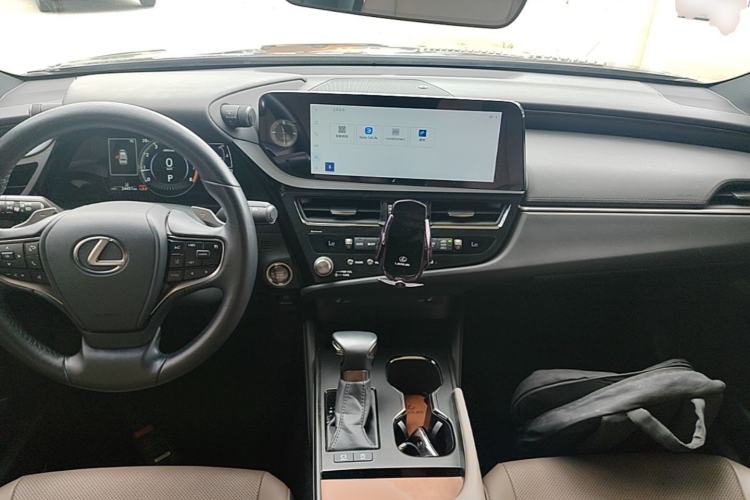 Used Lexus ES 2023 200 Excellence Edition Center Console