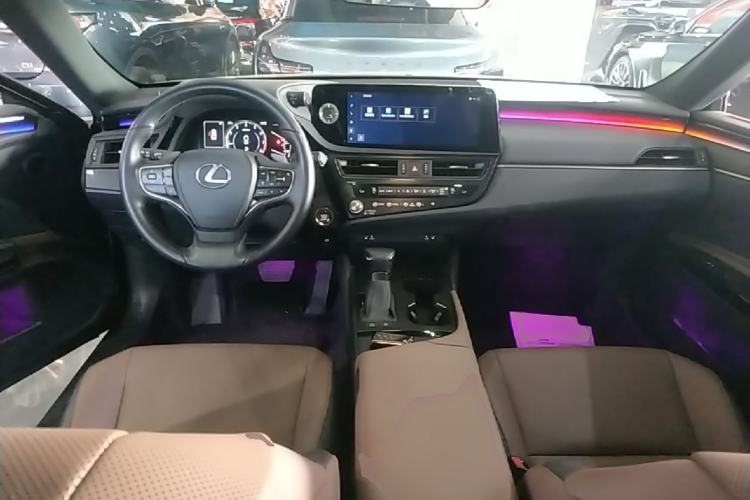 Used Lexus ES 2023 200 Excellence Edition Center Console