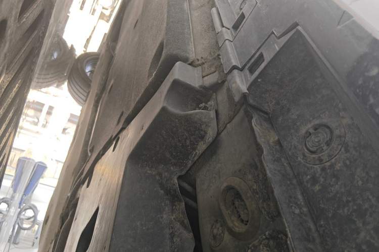 Used Lexus ES 2023 200 Excellence Edition Chassis Rear Left
