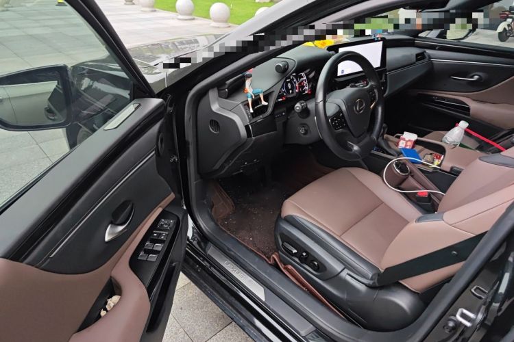 Used Lexus ES 2023 200 Excellence Edition Driver Seat
