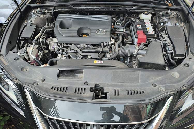Used Lexus ES 2023 200 Excellence Edition Engine Bay