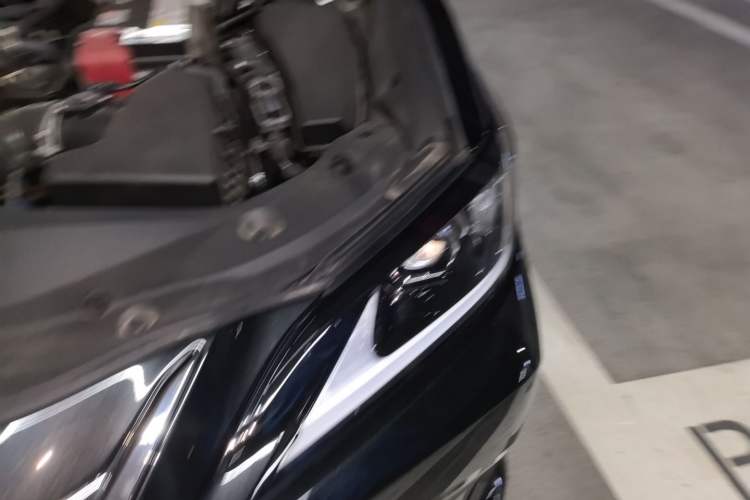 Used Lexus ES 2023 200 Excellence Edition Engine Bay Left