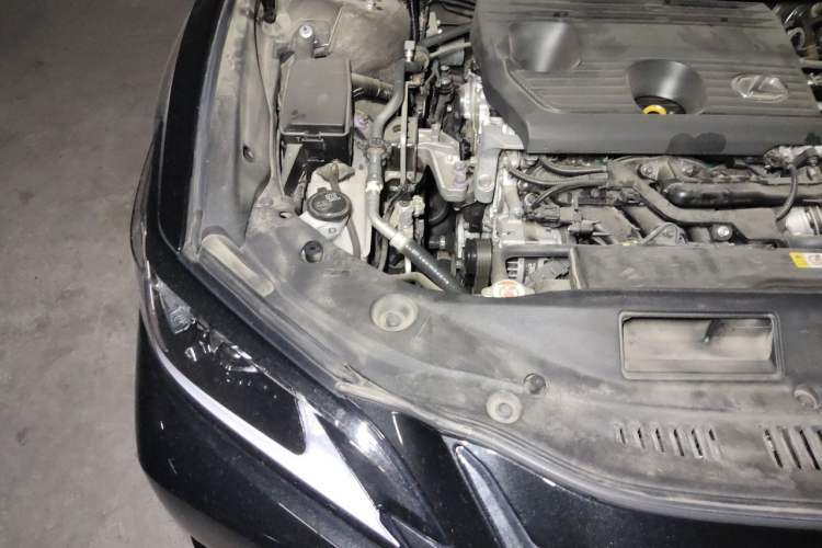 Used Lexus ES 2023 200 Excellence Edition Engine Bay Right