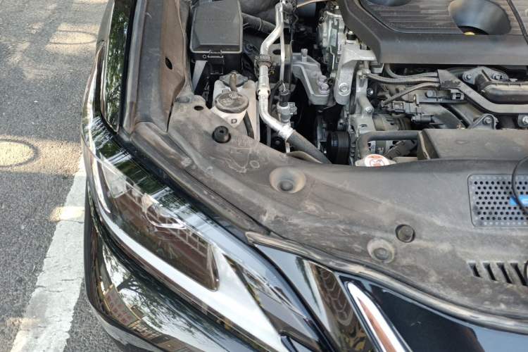 Used Lexus ES 2023 200 Excellence Edition Engine Bay Right