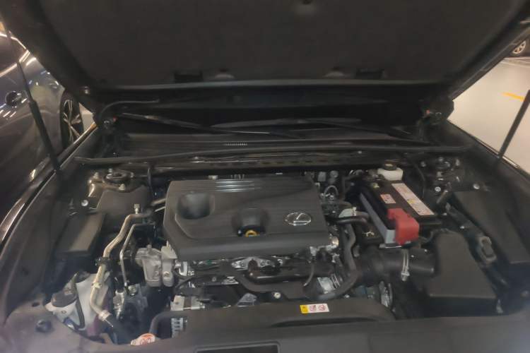 Used Lexus ES 2023 200 Excellence Edition Engine Bay