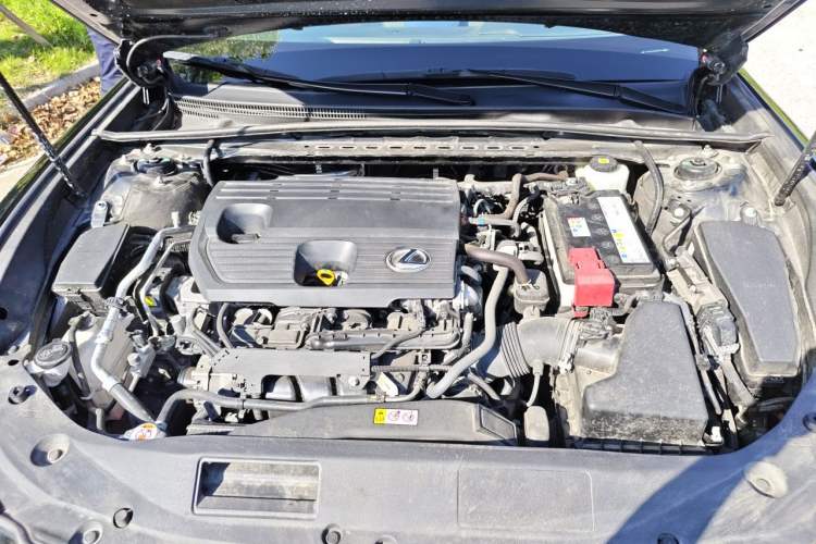 Used Lexus ES 2023 260 Excellence Edition Engine Bay