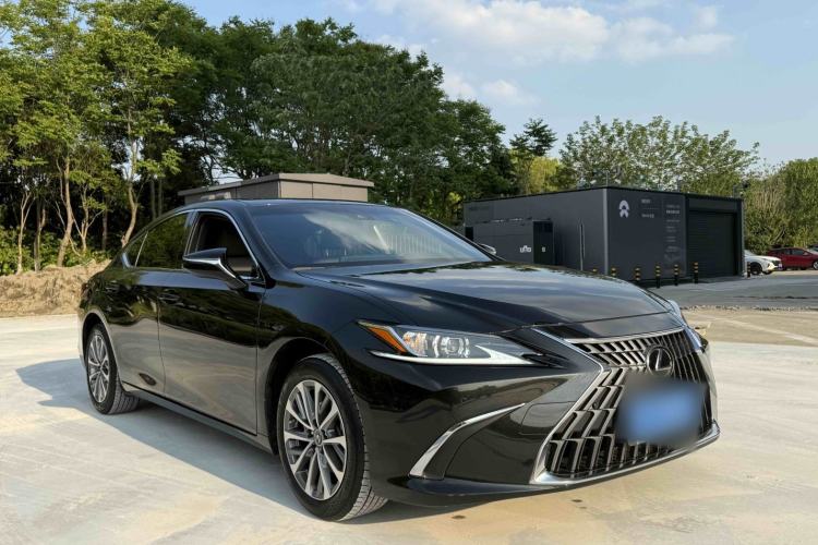 Used Lexus ES 2023 200 Excellence Edition Exterior 2