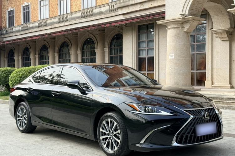 Used Lexus ES 2023 200 Excellence Edition Exterior 2