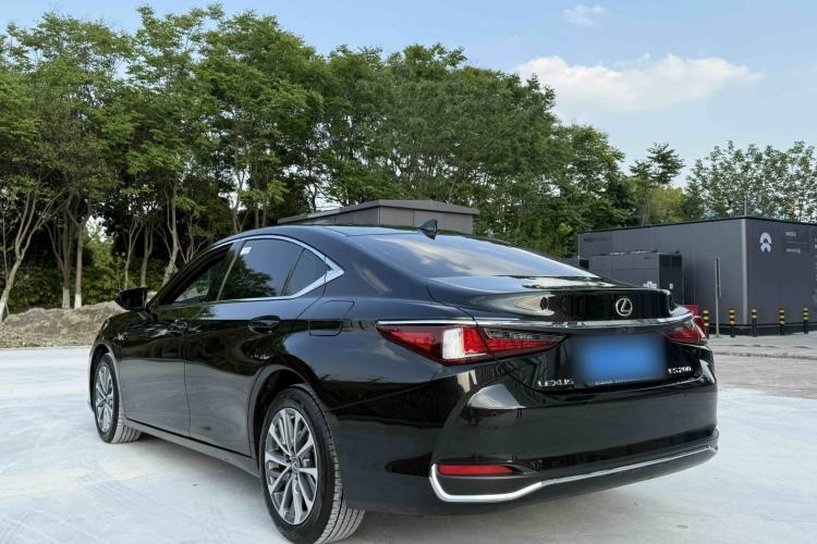 Used Lexus ES 2023 200 Excellence Edition Exterior 3