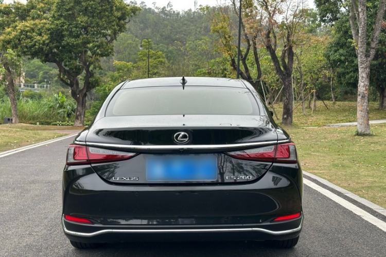 Used Lexus ES 2023 200 Excellence Edition Exterior 4