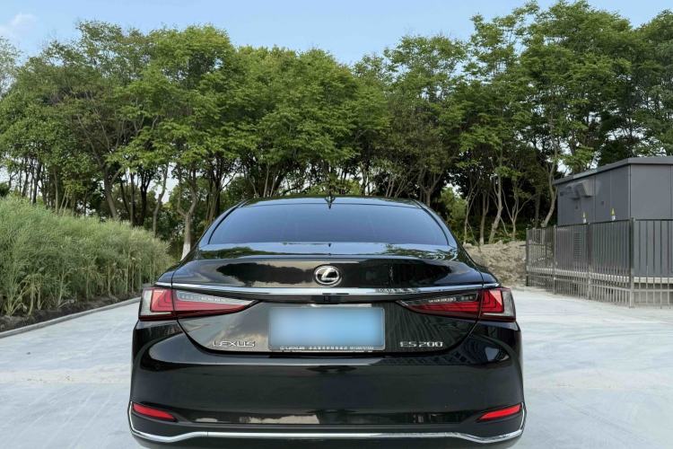 Used Lexus ES 2023 200 Excellence Edition Exterior 4