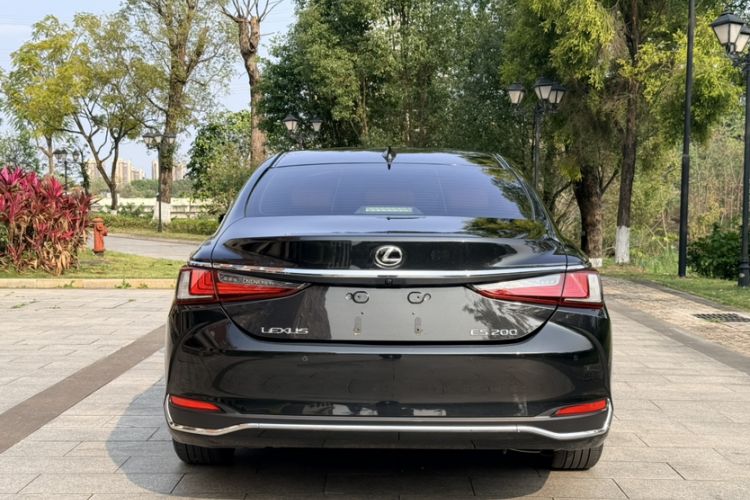 Used Lexus ES 2023 200 Excellence Edition Exterior 4
