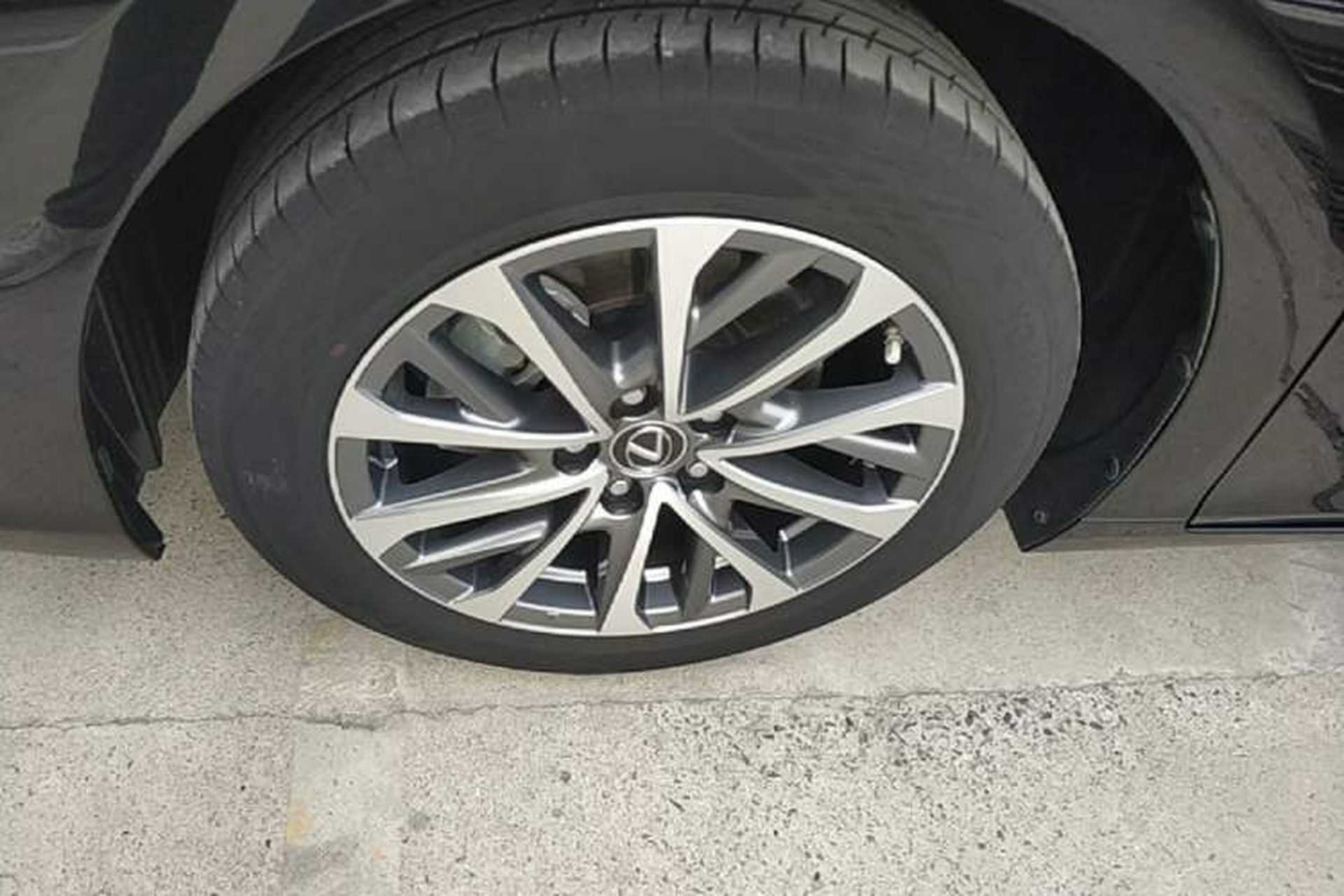 Used Lexus ES 2023 200 Excellence Edition Exterior 4