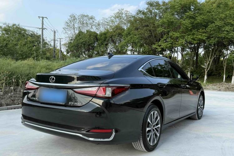 Used Lexus ES 2023 200 Excellence Edition Exterior 5