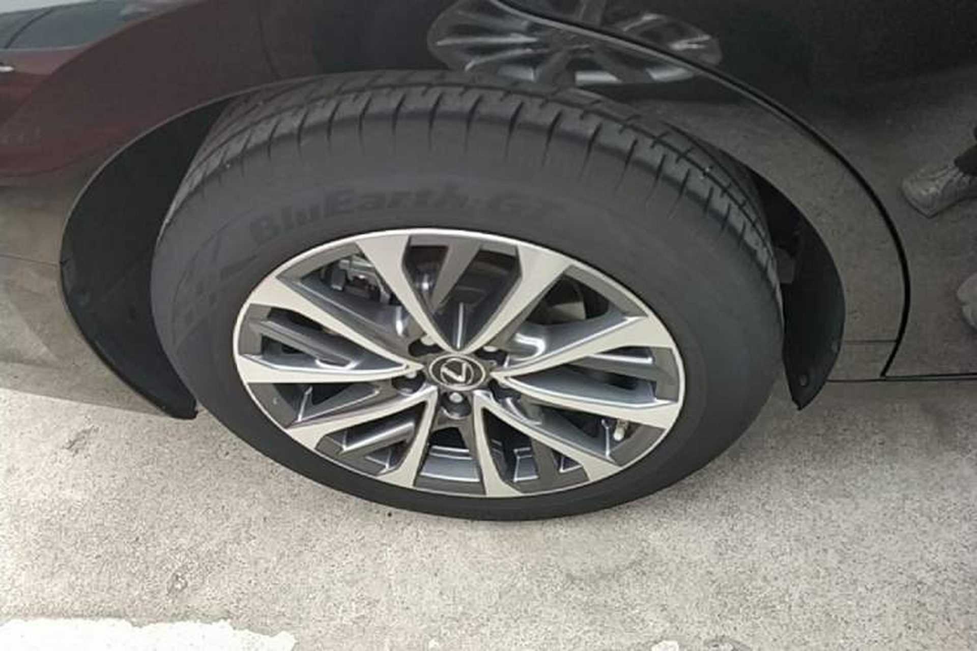 Used Lexus ES 2023 200 Excellence Edition Exterior 5