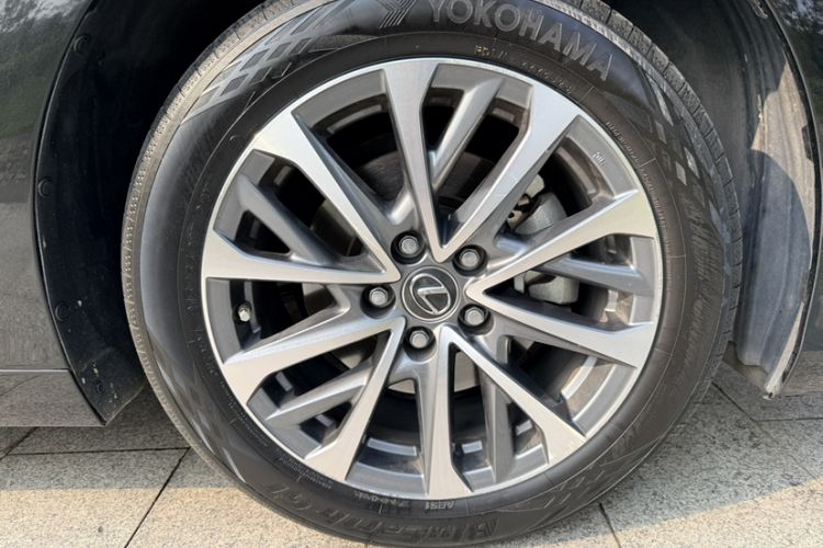 Used Lexus ES 2023 200 Excellence Edition Exterior 6