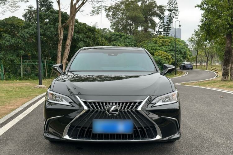 Used Lexus ES 2023 200 Excellence Edition Exterior 7