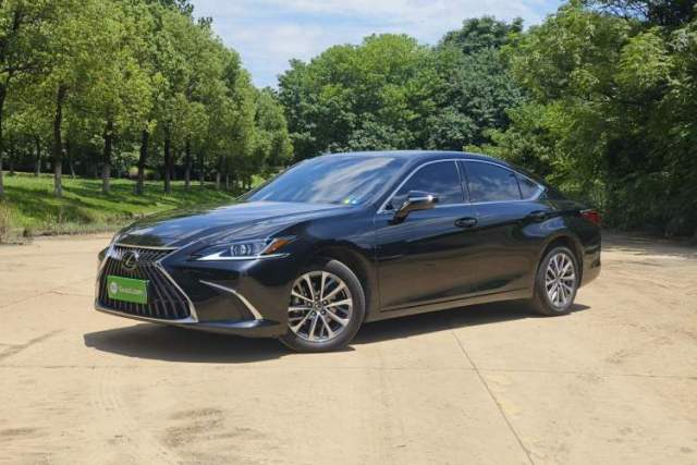 Used Lexus ES 2023 200 Excellence Edition