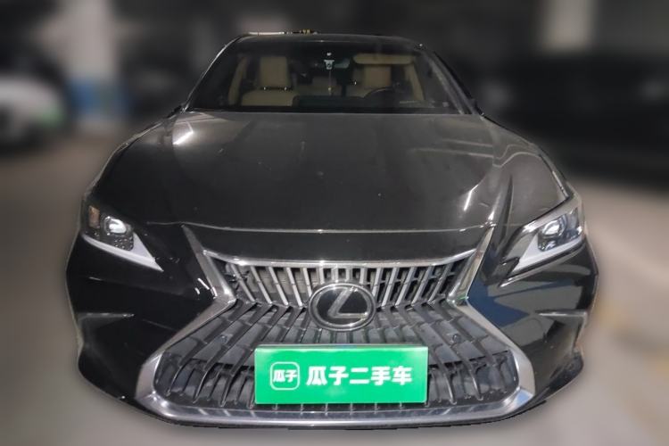 Used Lexus ES 2023 200 Excellence Edition Front